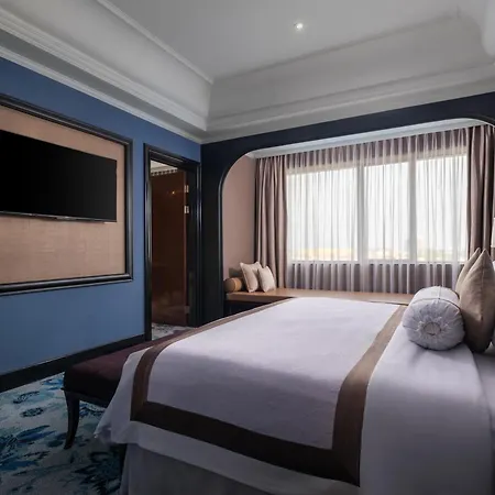 The Papandayan Hotel Bandung Room photo
