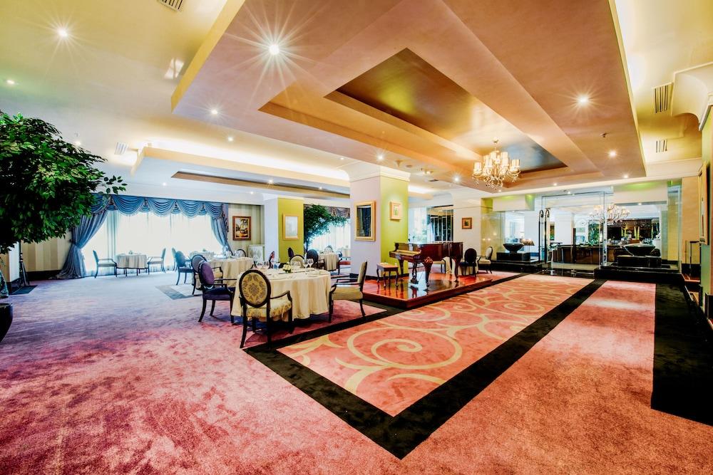 Hotel The Papandayan 5*