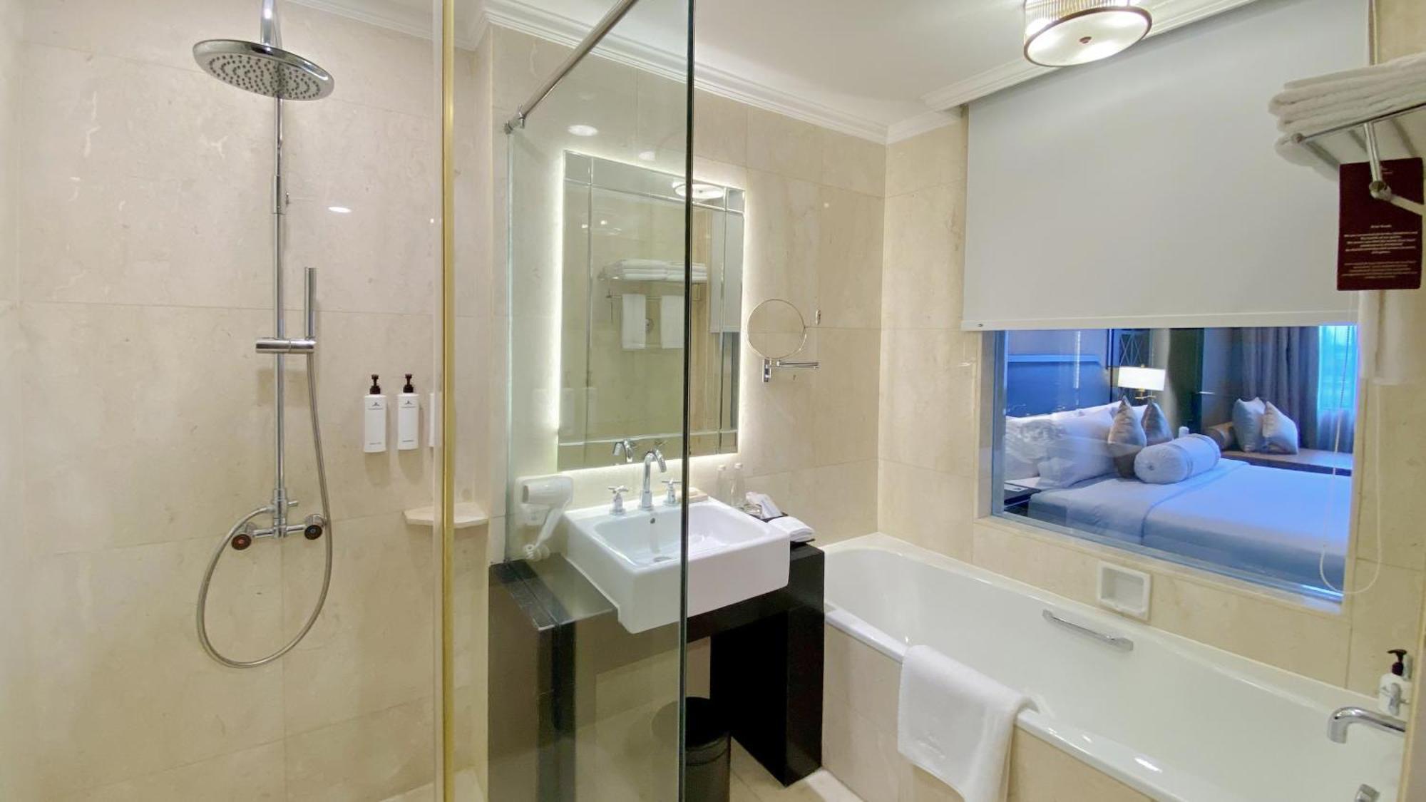 The Papandayan 5*