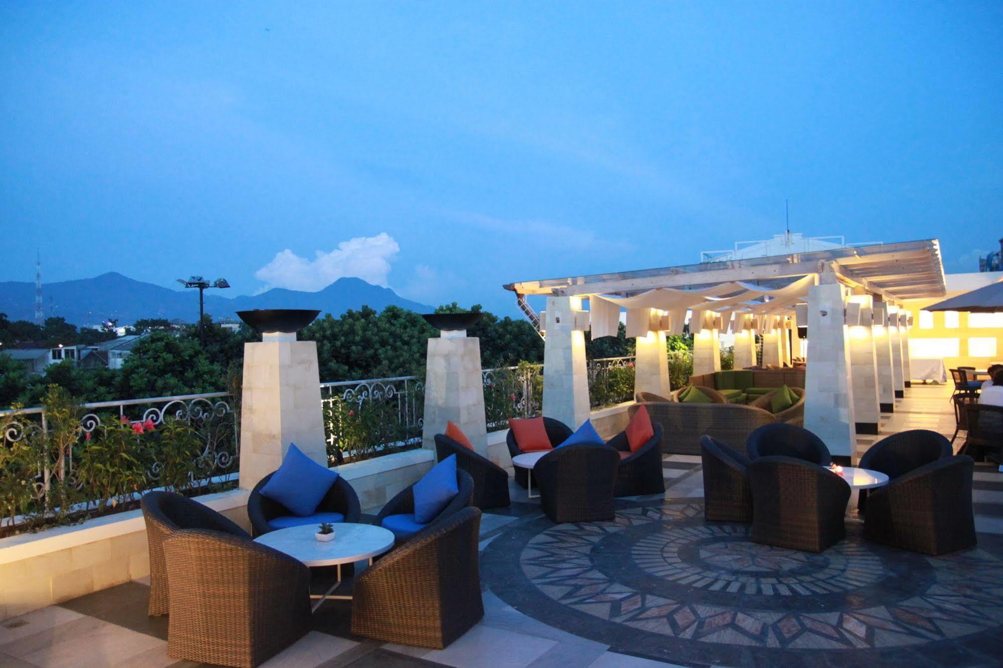 Hotel The Papandayan 5*